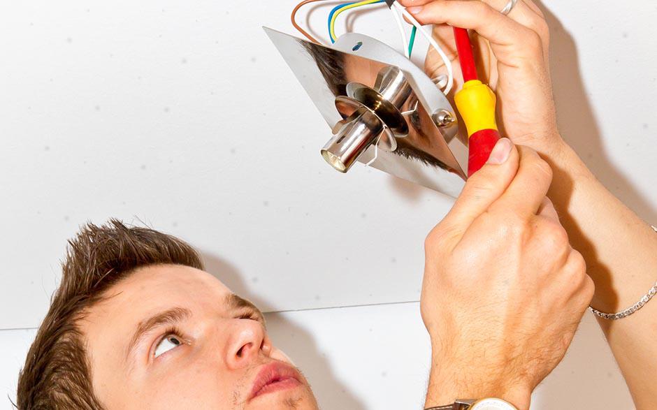 électricien dans le bâtiment Émerainville